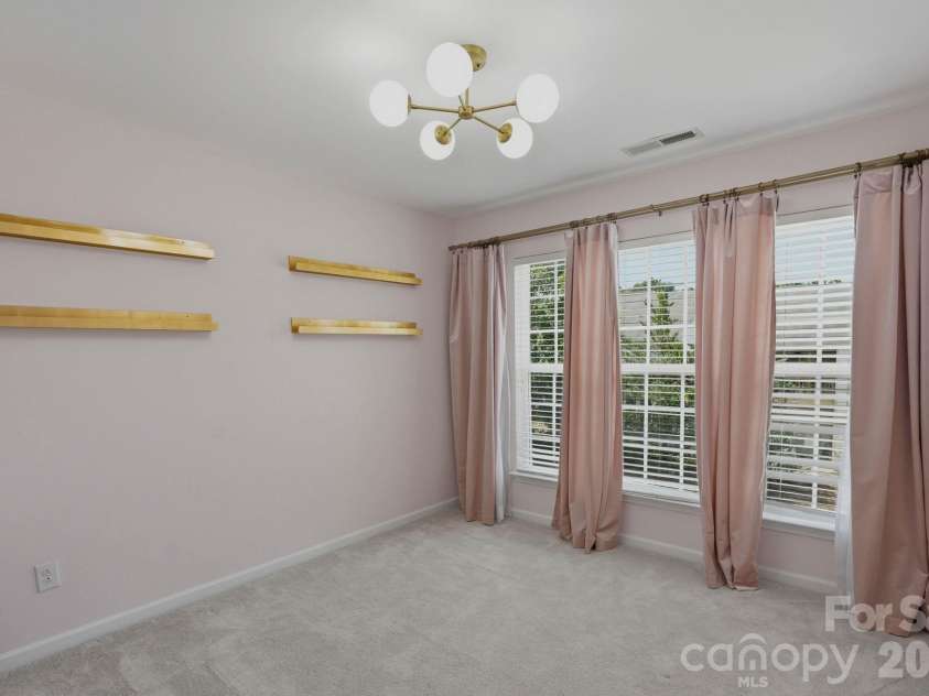 2403 Diplomat Lane, Charlotte, NC 28210.  MLS# CAR4387067, YatesRealty ID 2005. 
