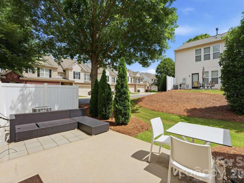 2403 Diplomat Lane, Charlotte, NC 28210.  MLS# CAR4387067, YatesRealty ID 2005. 