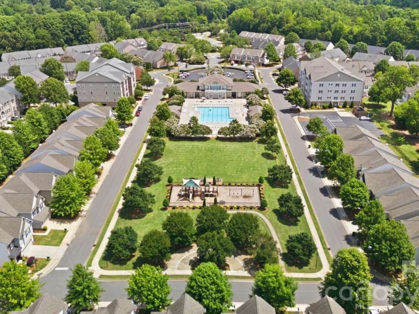 2403 Diplomat Lane, Charlotte, NC 28210.  MLS# CAR4387067, YatesRealty ID 2005. 