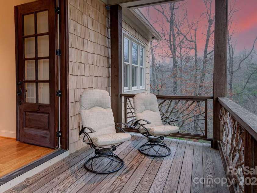 376 Grandview Drive, Lake Lure, NC 28746.  MLS# CAR4286167, YatesRealty ID 2005. 