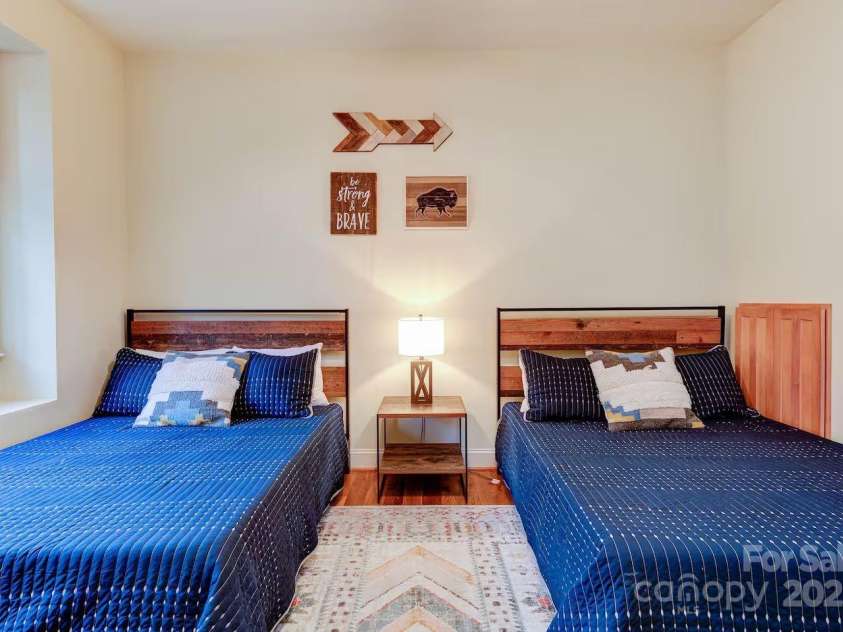 376 Grandview Drive, Lake Lure, NC 28746.  MLS# CAR4286167, YatesRealty ID 2005. 