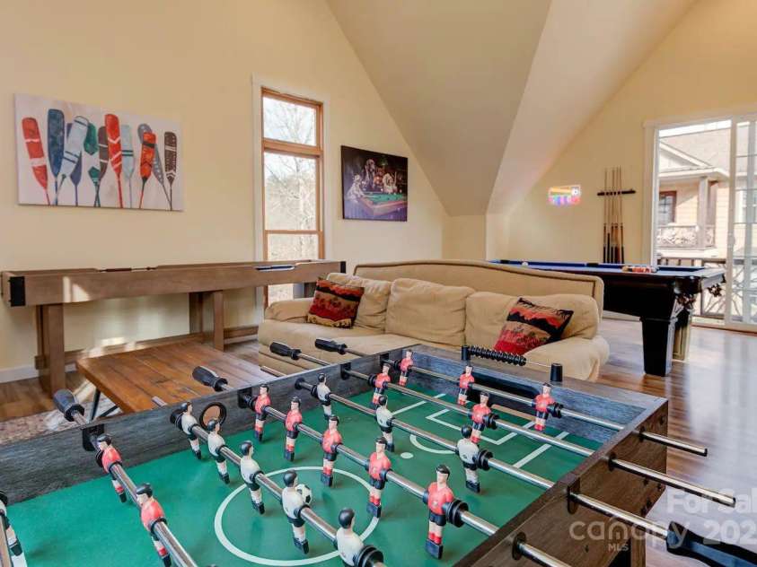 376 Grandview Drive, Lake Lure, NC 28746.  MLS# CAR4286167, YatesRealty ID 2005. 