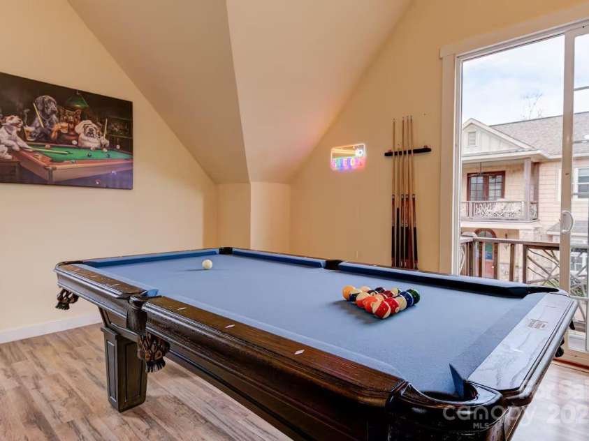 376 Grandview Drive, Lake Lure, NC 28746.  MLS# CAR4286167, YatesRealty ID 2005. 