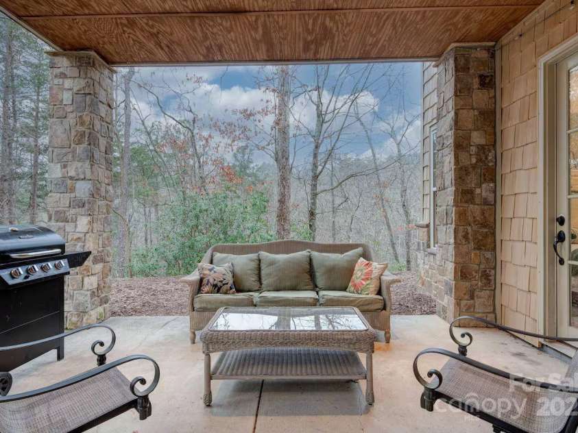 376 Grandview Drive, Lake Lure, NC 28746.  MLS# CAR4286167, YatesRealty ID 2005. 