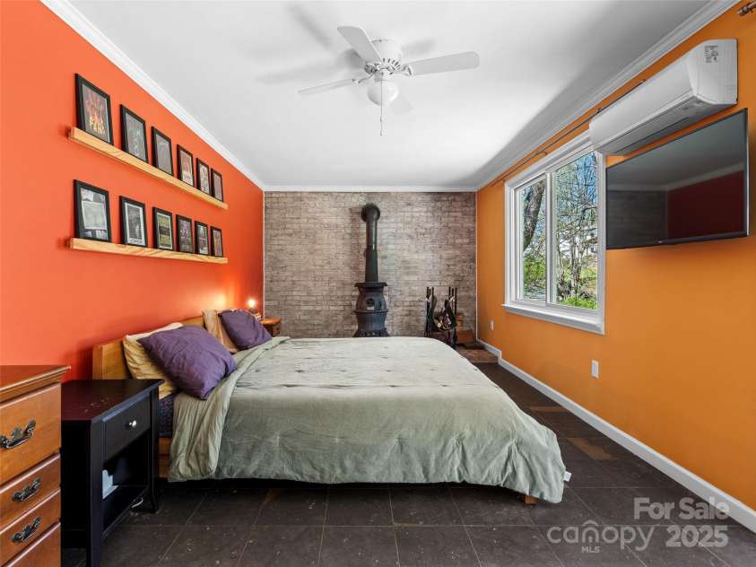 234 Monte Vista Road, Candler, NC 28715.  MLS# CAR4228633, YatesRealty ID 20050. 4th bedroom/Family Room/Den