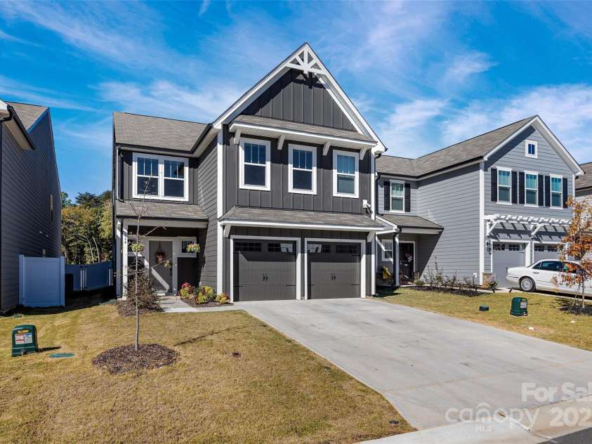 664 Candela Court, York, SC 29745.  MLS# CAR4314850, YatesRealty ID 20050. 