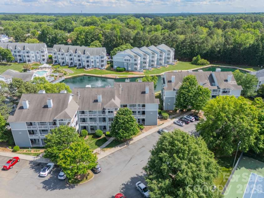 18736 Nautical Drive, Cornelius, NC 28031.  MLS# CAR4371248, YatesRealty ID 20051. 