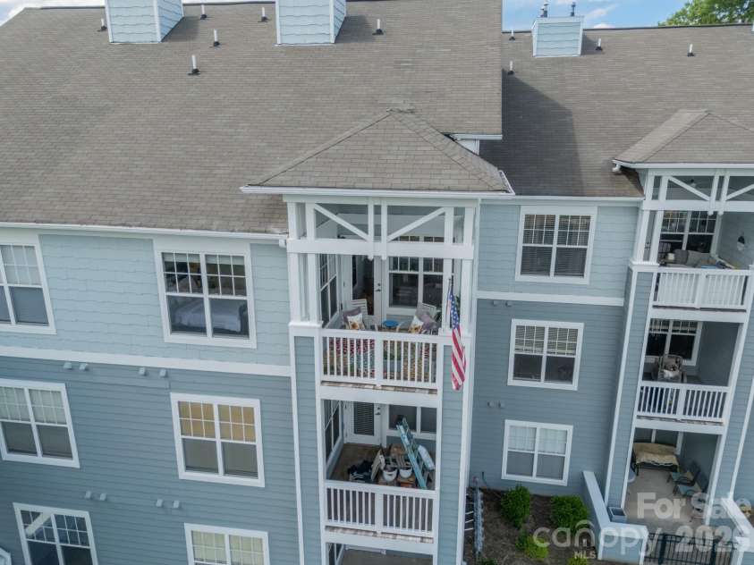 18736 Nautical Drive, Cornelius, NC 28031.  MLS# CAR4371248, YatesRealty ID 20051. 