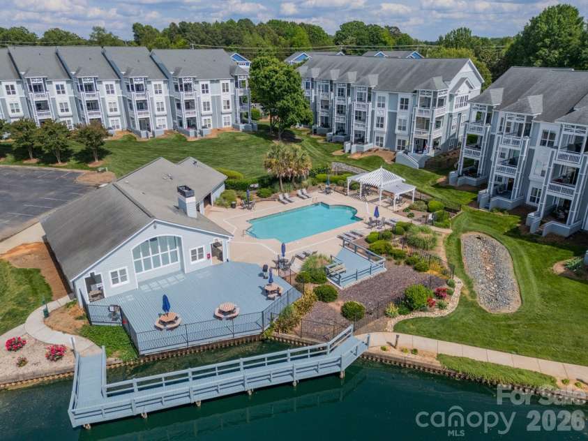 18736 Nautical Drive, Cornelius, NC 28031.  MLS# CAR4371248, YatesRealty ID 20051. 