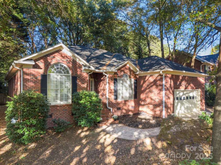 5550 Monticello Drive, Concord, NC 28027.  MLS# CAR4314212, YatesRealty ID 20051. 5550 Monticello Dr, NW