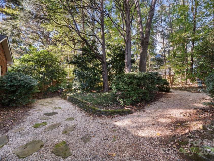 5550 Monticello Drive, Concord, NC 28027.  MLS# CAR4314212, YatesRealty ID 20051. Fully fenced back yard