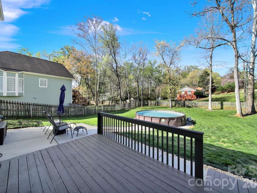 263 Fox Hollow Road, Mooresville, NC 28117.  MLS# CAR4360357, YatesRealty ID 20052. Deck and Patio