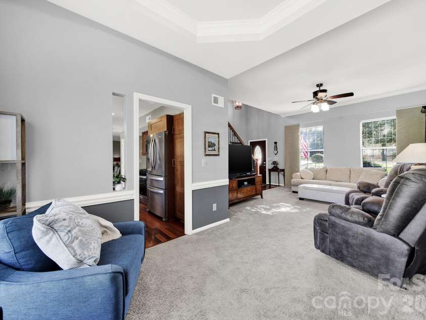 263 Fox Hollow Road, Mooresville, NC 28117.  MLS# CAR4360357, YatesRealty ID 20052. Dining Room/Flex