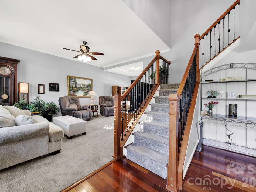 263 Fox Hollow Road, Mooresville, NC 28117.  MLS# CAR4360357, YatesRealty ID 20052. Foyer