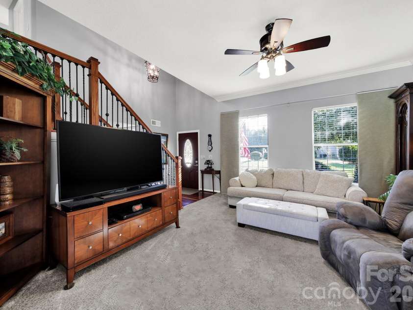 263 Fox Hollow Road, Mooresville, NC 28117.  MLS# CAR4360357, YatesRealty ID 20052. Living Room 