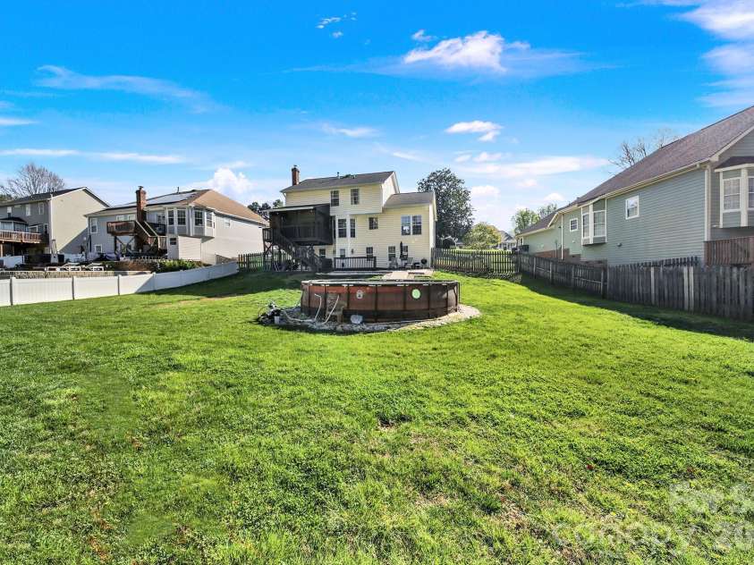 263 Fox Hollow Road, Mooresville, NC 28117.  MLS# CAR4360357, YatesRealty ID 20052. Spacious Backyard