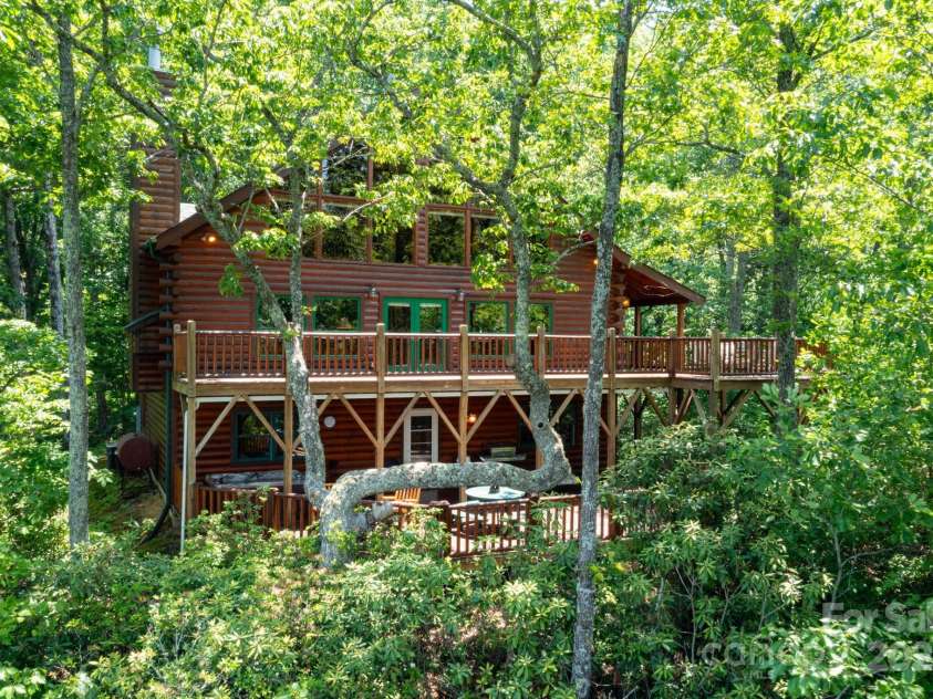 321 Tsalagi Trail, Maggie Valley, NC 28751.  MLS# CAR4267859, YatesRealty ID 20052. 