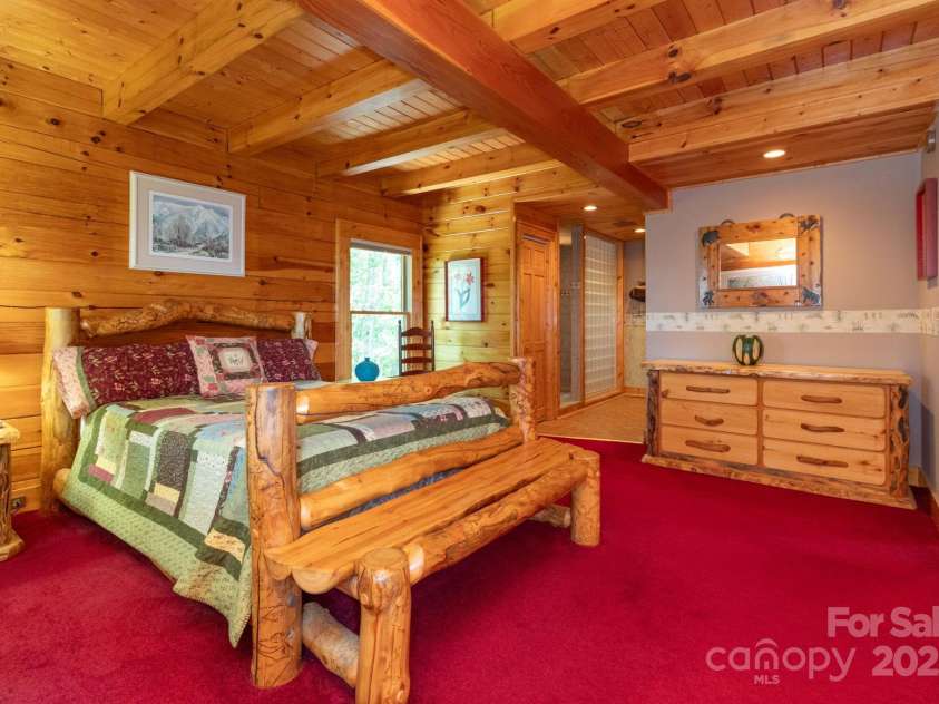 321 Tsalagi Trail, Maggie Valley, NC 28751.  MLS# CAR4267859, YatesRealty ID 20052. 