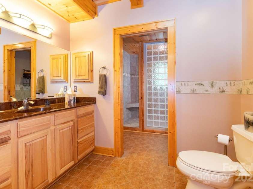 321 Tsalagi Trail, Maggie Valley, NC 28751.  MLS# CAR4267859, YatesRealty ID 20052. 