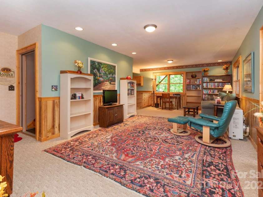 321 Tsalagi Trail, Maggie Valley, NC 28751.  MLS# CAR4267859, YatesRealty ID 20052. 