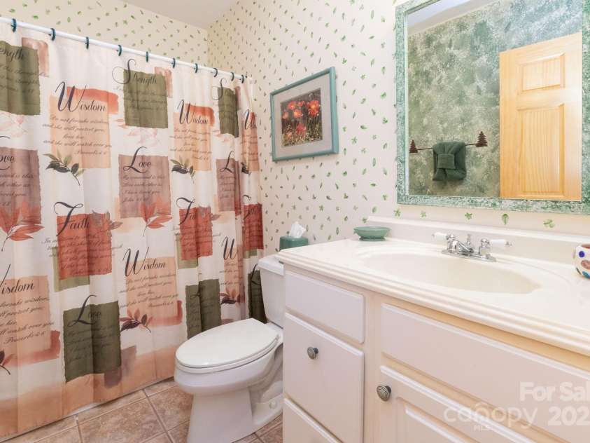 321 Tsalagi Trail, Maggie Valley, NC 28751.  MLS# CAR4267859, YatesRealty ID 20052. 