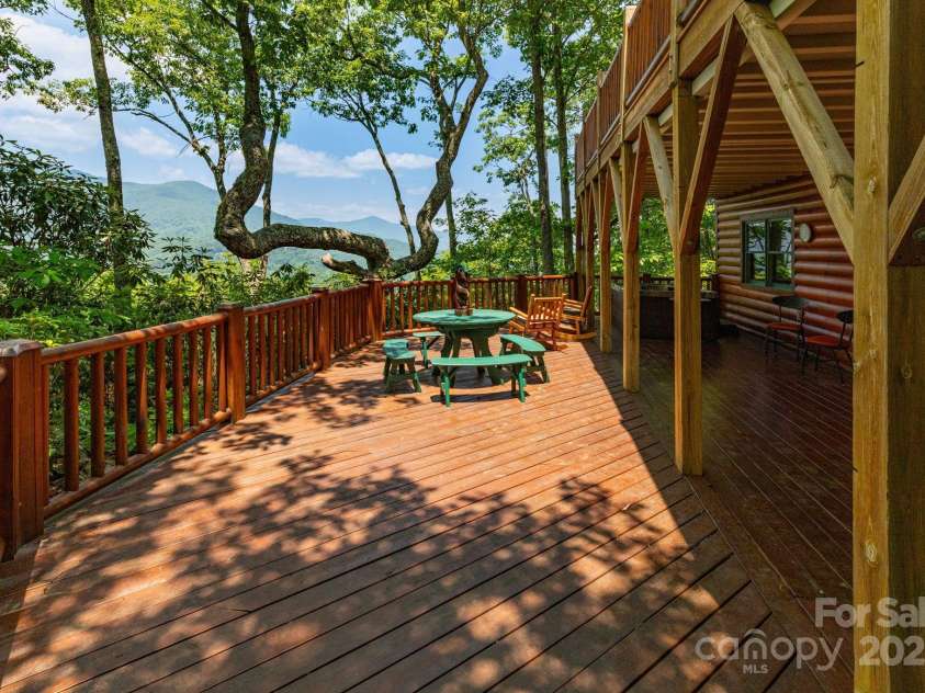 321 Tsalagi Trail, Maggie Valley, NC 28751.  MLS# CAR4267859, YatesRealty ID 20052. 