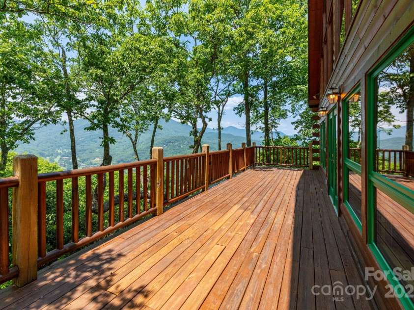 321 Tsalagi Trail, Maggie Valley, NC 28751.  MLS# CAR4267859, YatesRealty ID 20052. 