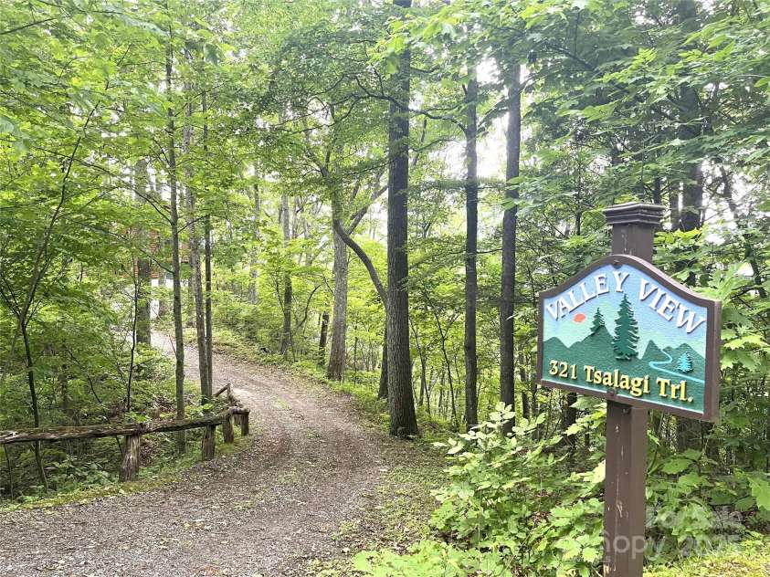 321 Tsalagi Trail, Maggie Valley, NC 28751.  MLS# CAR4267859, YatesRealty ID 20052. 