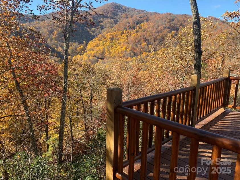 321 Tsalagi Trail, Maggie Valley, NC 28751.  MLS# CAR4267859, YatesRealty ID 20052. 