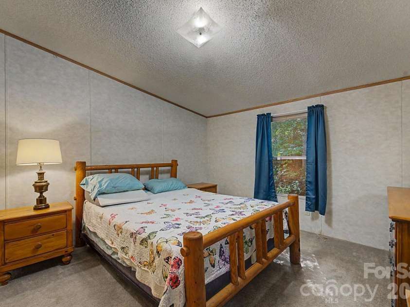 39 Lisa Court, Otto, NC 28763.  MLS# CAR4379777, YatesRealty ID 20053. 