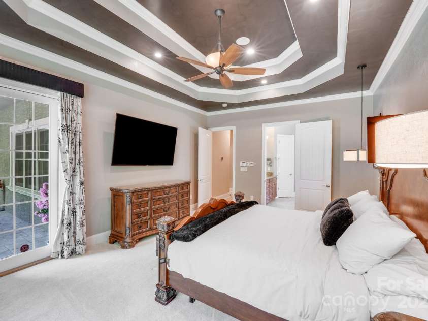 4071 King Wilkinson Road, Lincolnton, NC 28092.  MLS# CAR4241199, YatesRealty ID 20053. 