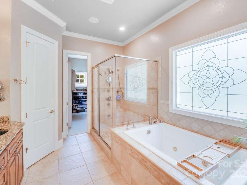 4071 King Wilkinson Road, Lincolnton, NC 28092.  MLS# CAR4241199, YatesRealty ID 20053. 