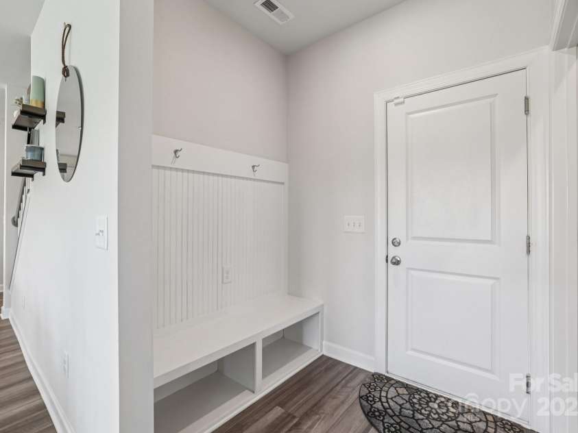 15023 Longmoore Drive, Charlotte, NC 28278.  MLS# CAR4260655, YatesRealty ID 20054. 