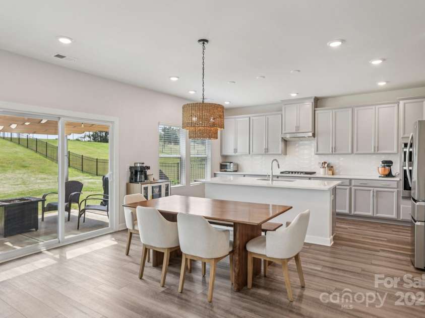 15023 Longmoore Drive, Charlotte, NC 28278.  MLS# CAR4260655, YatesRealty ID 20054. 