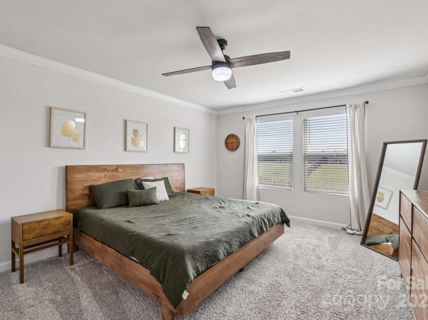 15023 Longmoore Drive, Charlotte, NC 28278.  MLS# CAR4260655, YatesRealty ID 20054. 