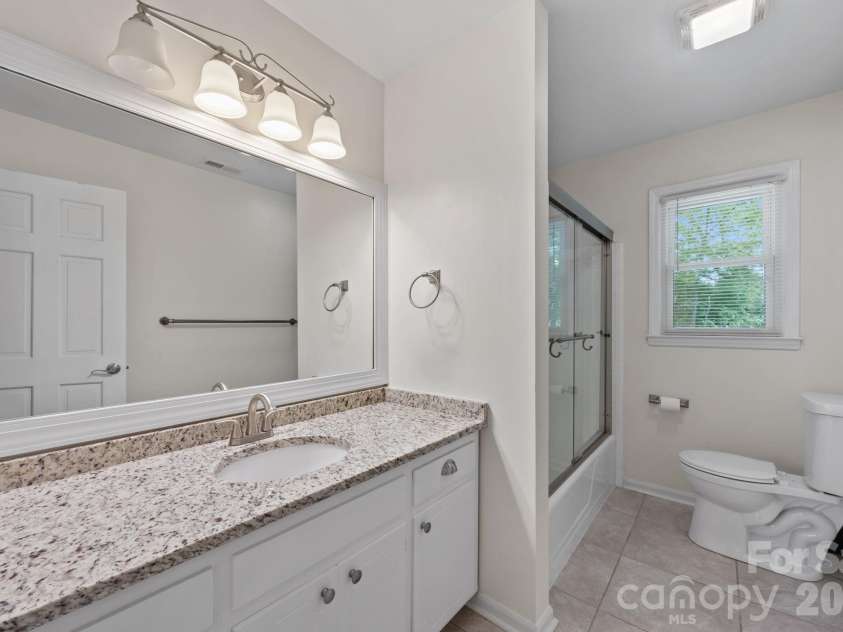 2713 Kilborne Drive, Charlotte, NC 28205.  MLS# CAR4376113, YatesRealty ID 20054. 