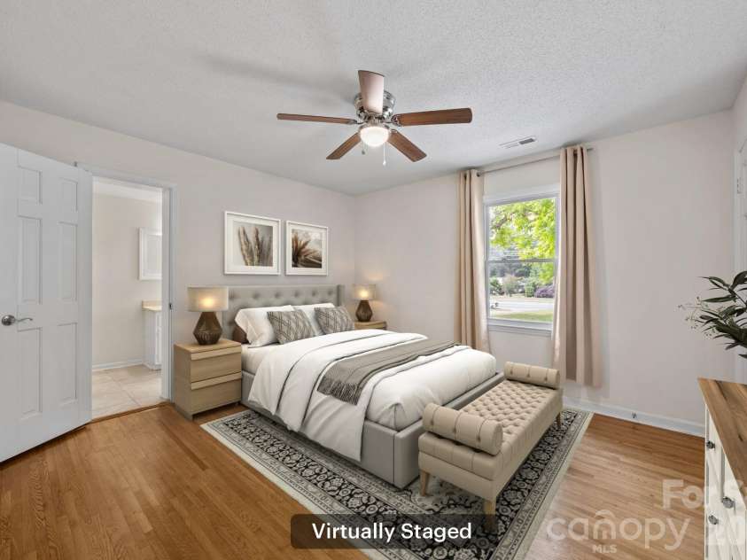 2713 Kilborne Drive, Charlotte, NC 28205.  MLS# CAR4376113, YatesRealty ID 20054. 