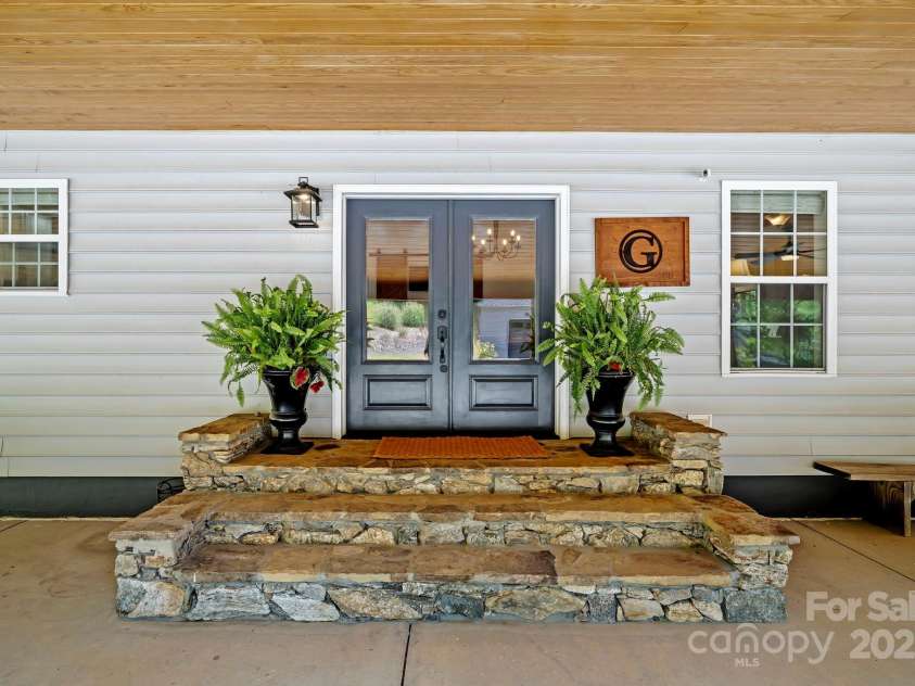 491 Paint Fork Road, Barnardsville, NC 28709.  MLS# CAR4268189, YatesRealty ID 20056. 