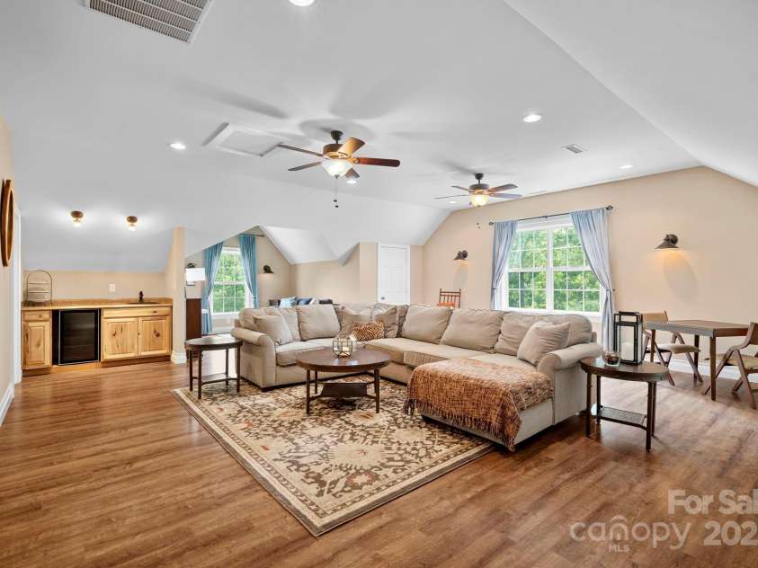 491 Paint Fork Road, Barnardsville, NC 28709.  MLS# CAR4268189, YatesRealty ID 20056. 