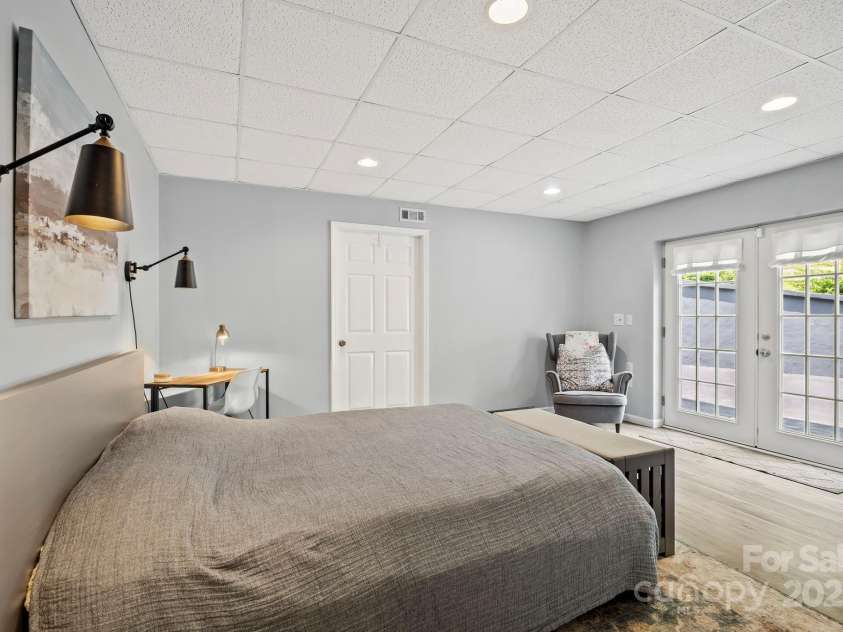 491 Paint Fork Road, Barnardsville, NC 28709.  MLS# CAR4268189, YatesRealty ID 20056. 