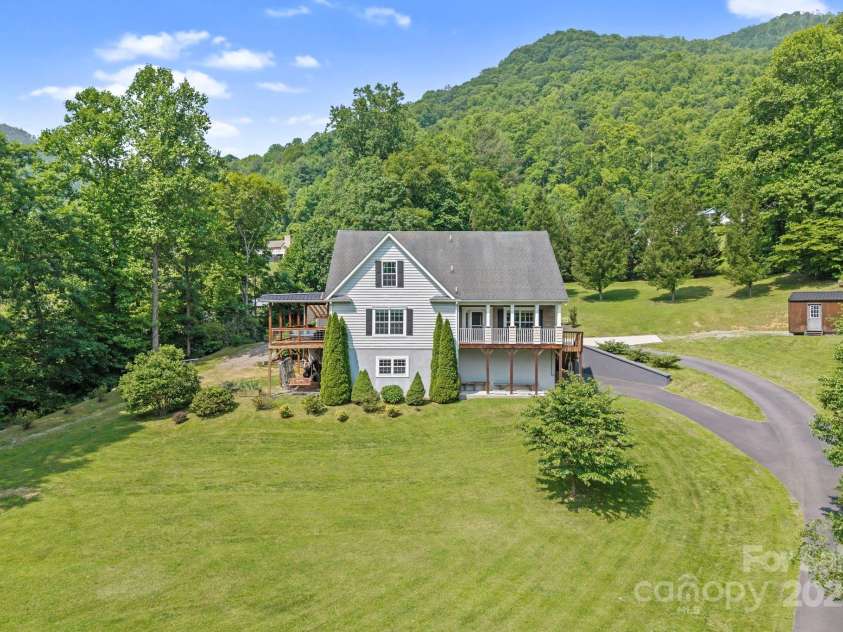 491 Paint Fork Road, Barnardsville, NC 28709.  MLS# CAR4268189, YatesRealty ID 20056. 