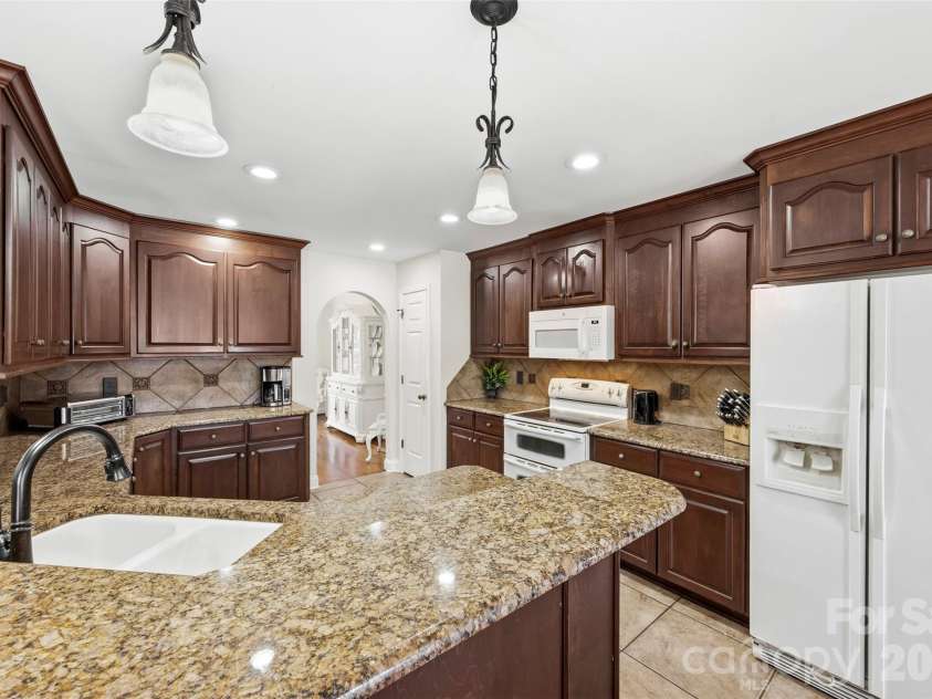 220 Landry Drive, Kings Mountain, NC 28086.  MLS# CAR4378750, YatesRealty ID 20057. 