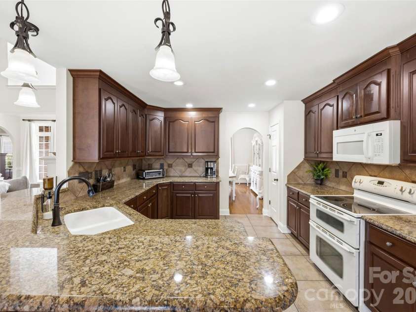 220 Landry Drive, Kings Mountain, NC 28086.  MLS# CAR4378750, YatesRealty ID 20057. 