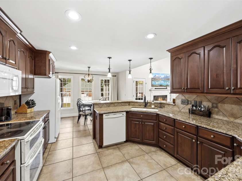 220 Landry Drive, Kings Mountain, NC 28086.  MLS# CAR4378750, YatesRealty ID 20057. 