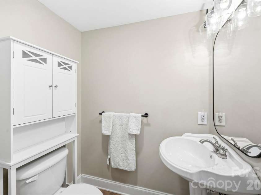 220 Landry Drive, Kings Mountain, NC 28086.  MLS# CAR4378750, YatesRealty ID 20057. 