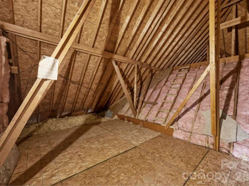 220 Landry Drive, Kings Mountain, NC 28086.  MLS# CAR4378750, YatesRealty ID 20057. 