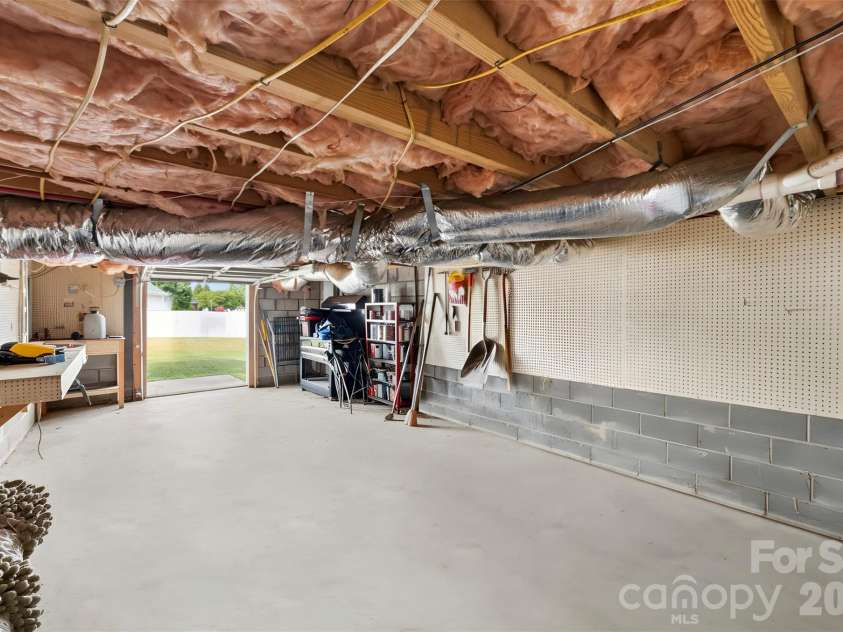 220 Landry Drive, Kings Mountain, NC 28086.  MLS# CAR4378750, YatesRealty ID 20057. 