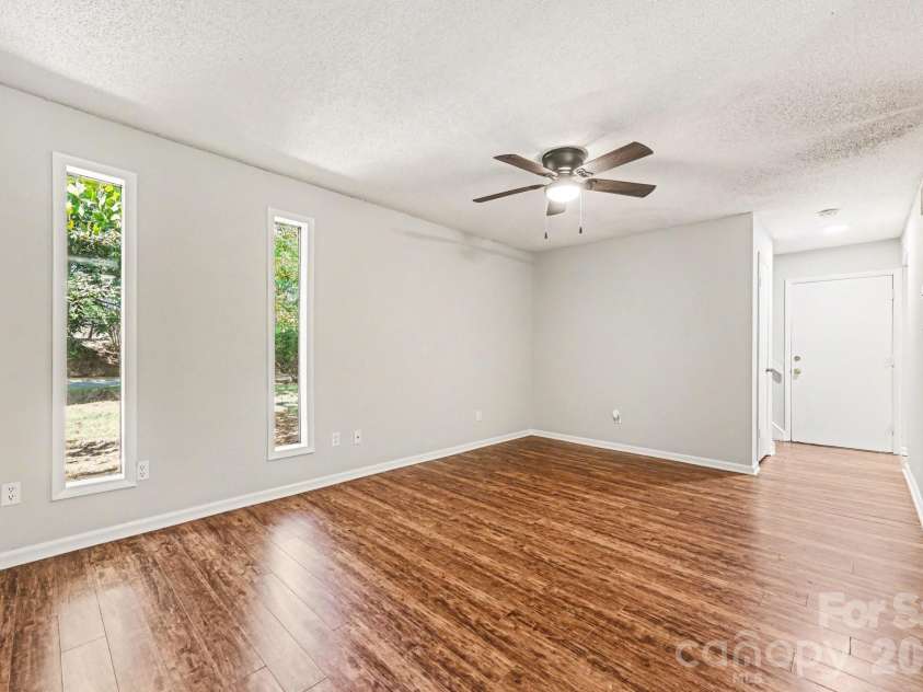 7900 Horse Chestnut Lane, Charlotte, NC 28277.  MLS# CAR4262991, YatesRealty ID 20058. 