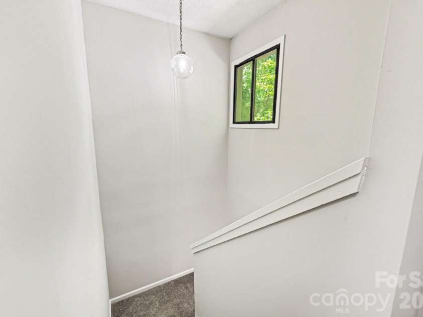 7900 Horse Chestnut Lane, Charlotte, NC 28277.  MLS# CAR4262991, YatesRealty ID 20058. 