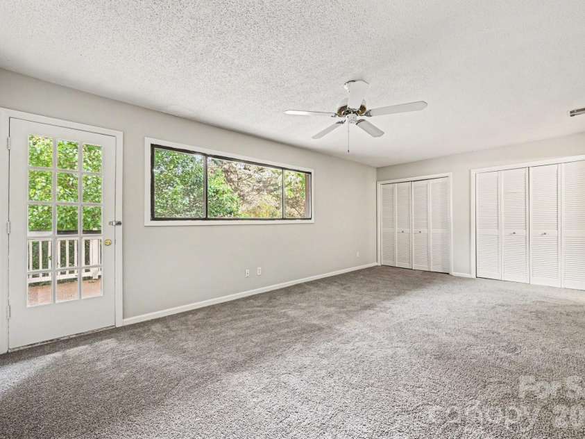 7900 Horse Chestnut Lane, Charlotte, NC 28277.  MLS# CAR4262991, YatesRealty ID 20058. 